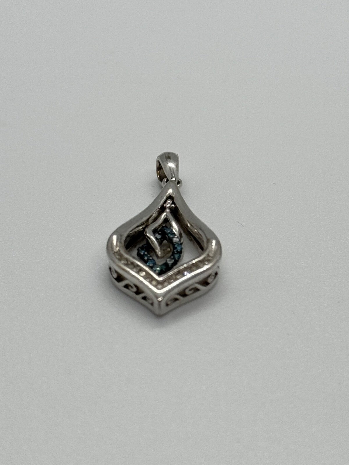 925 Sterling Silver Blue & White Spinel Pendant Length 33 Mm