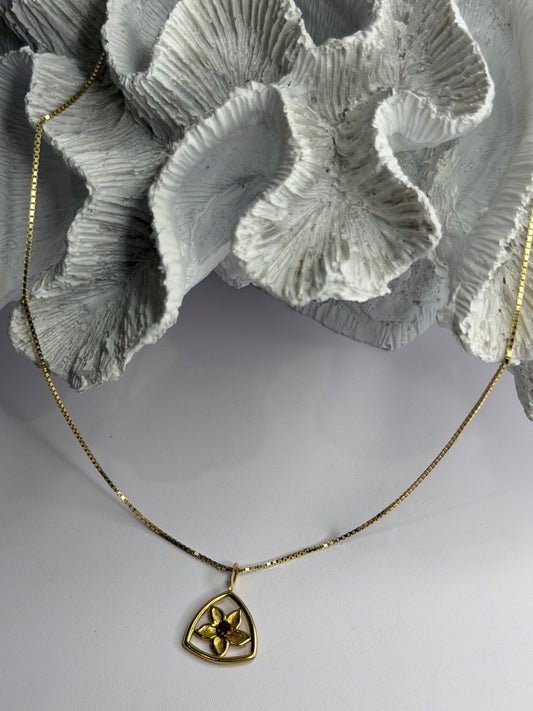925 Sterling Silver Gold Plated Garnet Flower Necklace