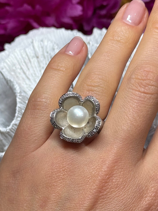 925 Sterling Silver Pearl & White Sapphire "Flower" Ring Size 5.5