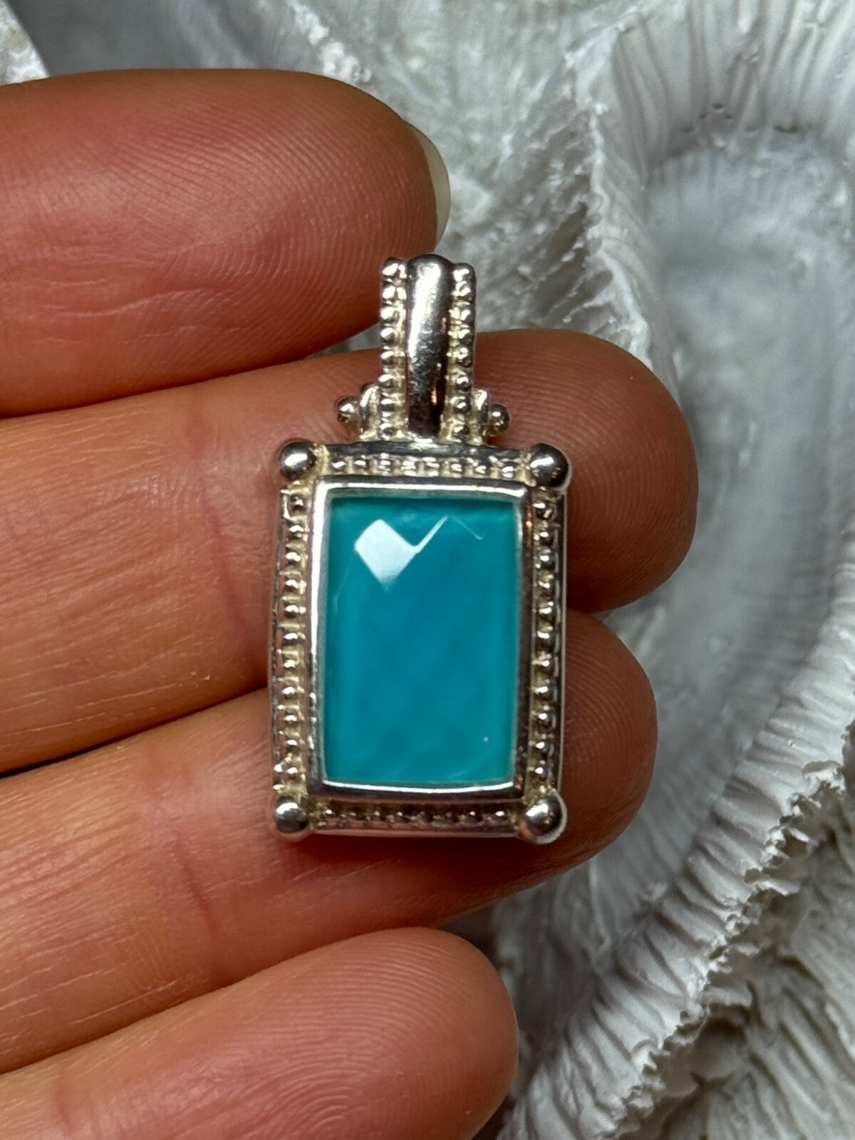 925 Sterling Silver Turquoise Pendant Length 1.3 Inch