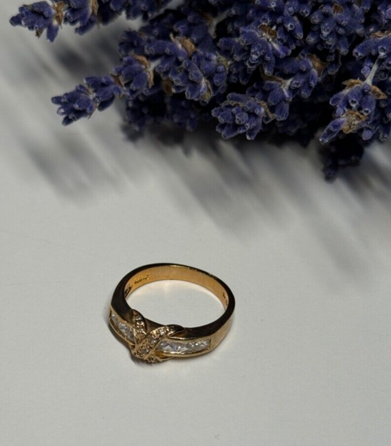 925 Sterling Silver Gold Plated CZ Ring Size 7