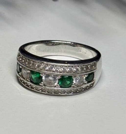 925 Sterling Silver CZ Ring Size 8
