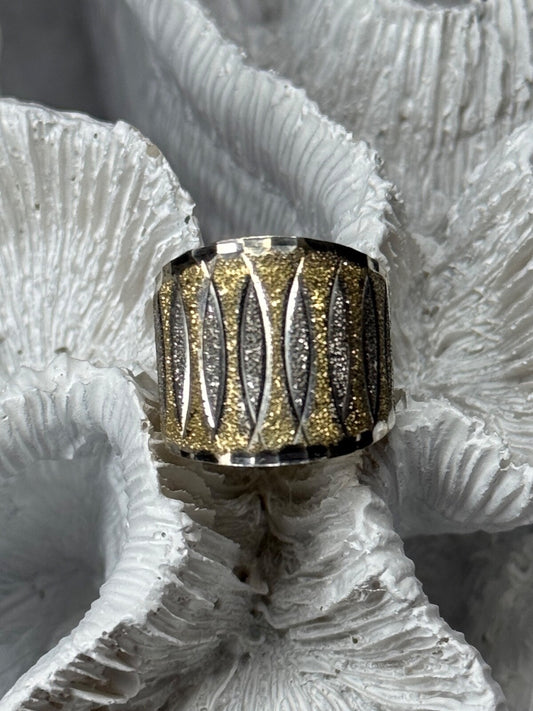 Elegant 925 Sterling Silver & 10K Yellow Gold Ring Size 7