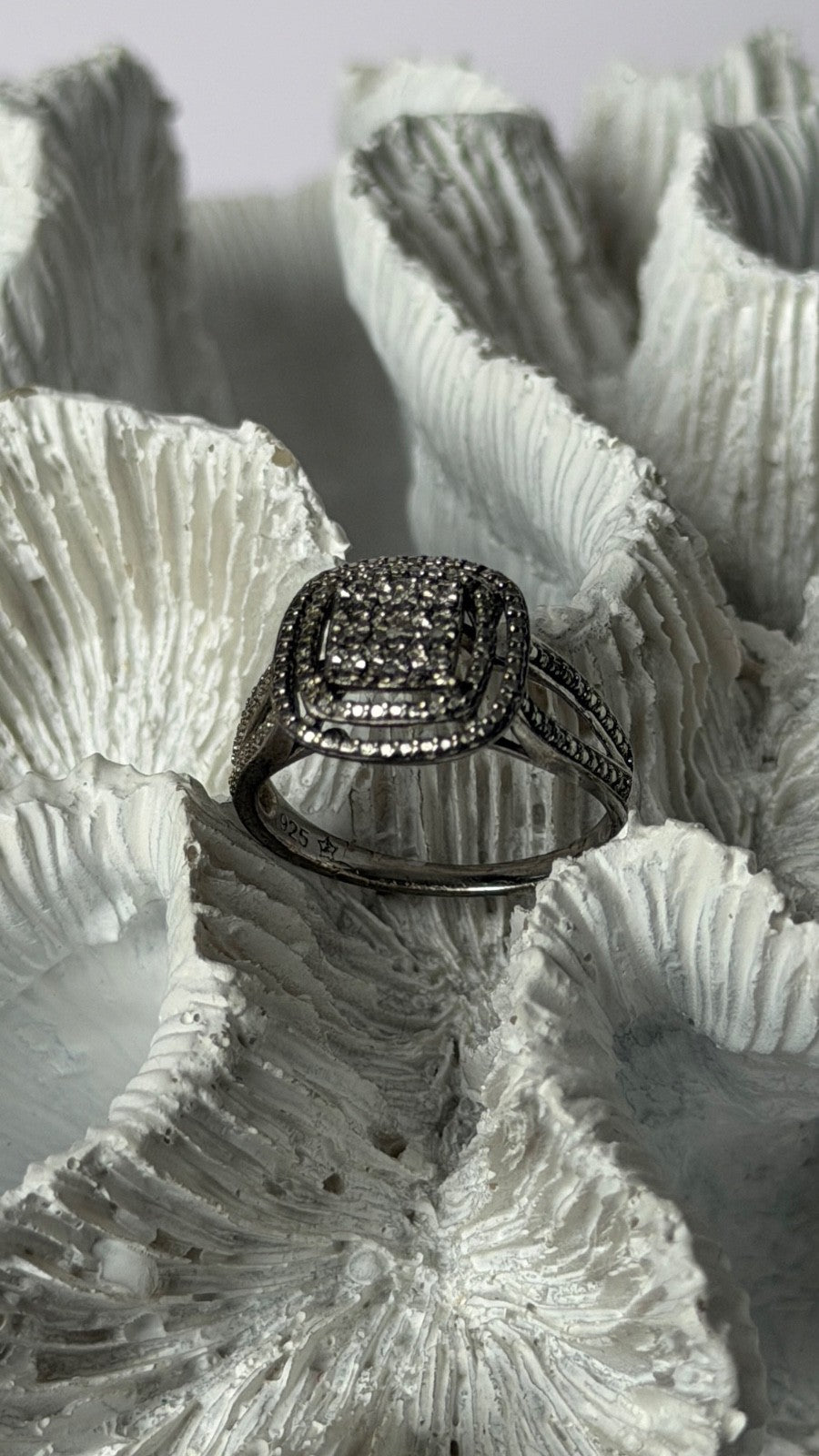 Beautiful 925 Sterling Silver Diamond Ring Size 7