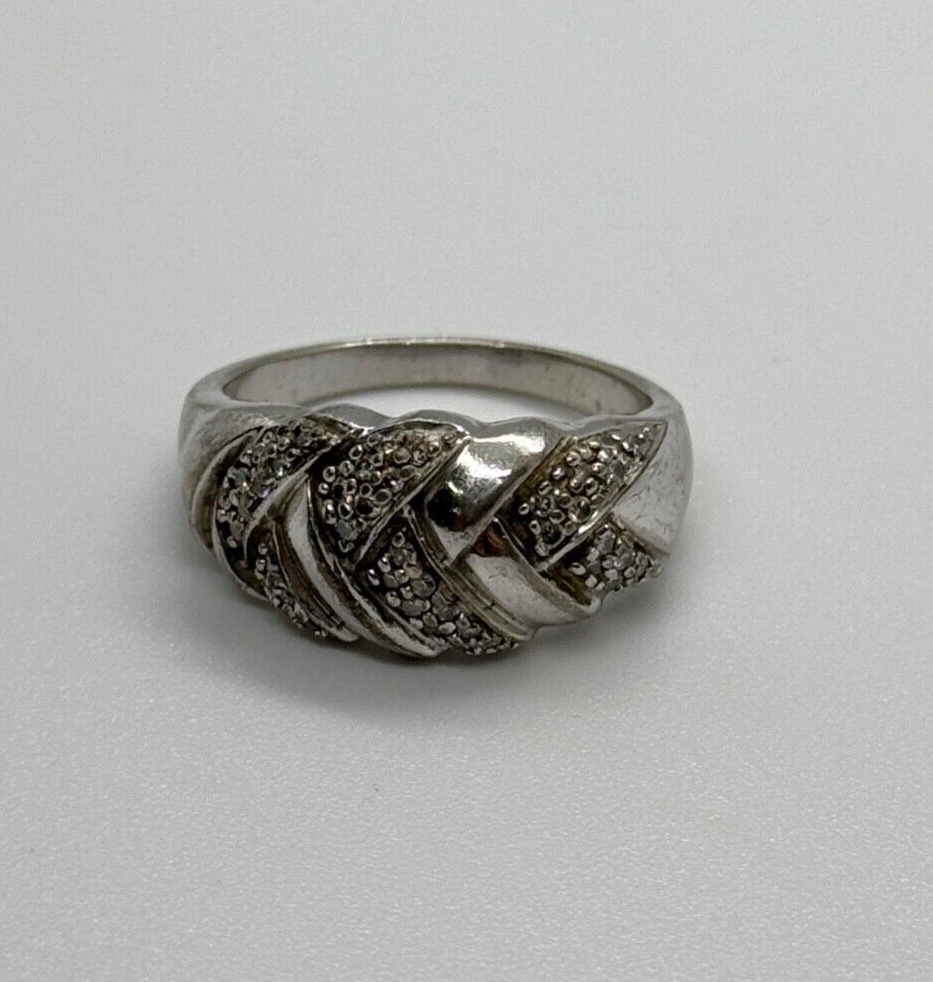 925 Sterling Silver Diamonds Ring Size 8