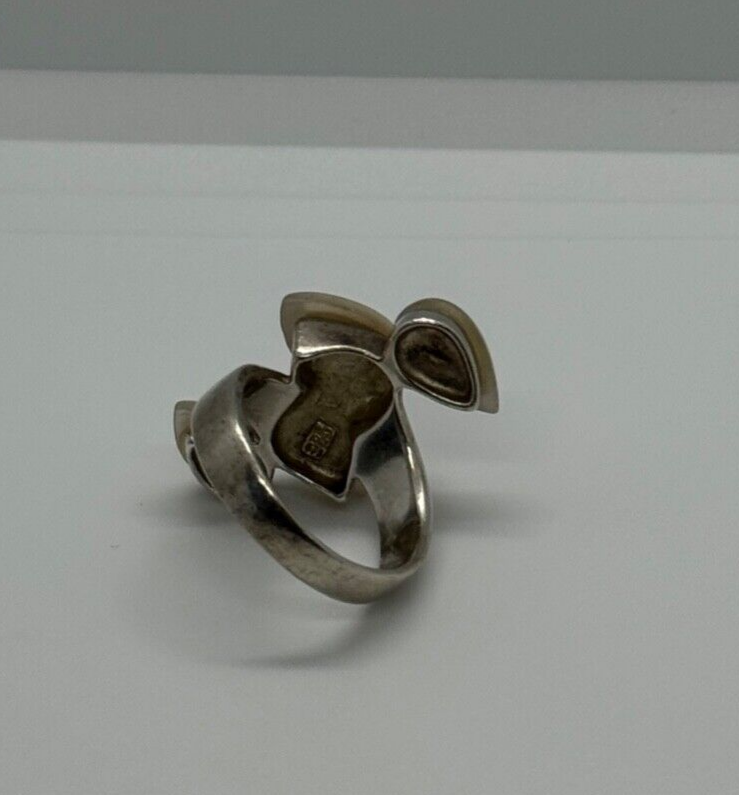 925 Sterling Silver Mother OF Pearl Ring Size 7