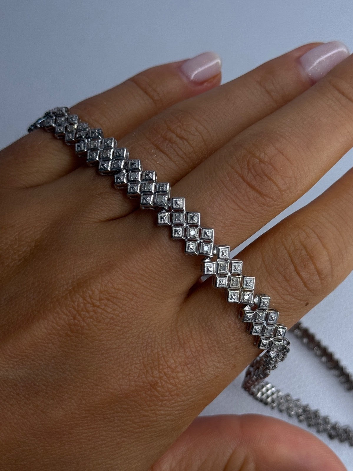 Beautiful Elegant 925 Sterling Silver Diamond Necklace Length 18 Inch
