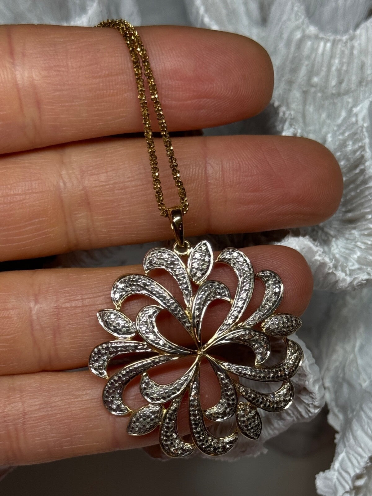 925 Sterling Silver Gold Plated Wild Flower Necklace