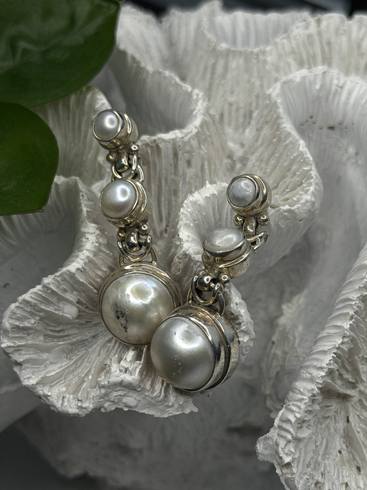 Beautiful Dangle 925 Sterling Silver White Pearls Earrings