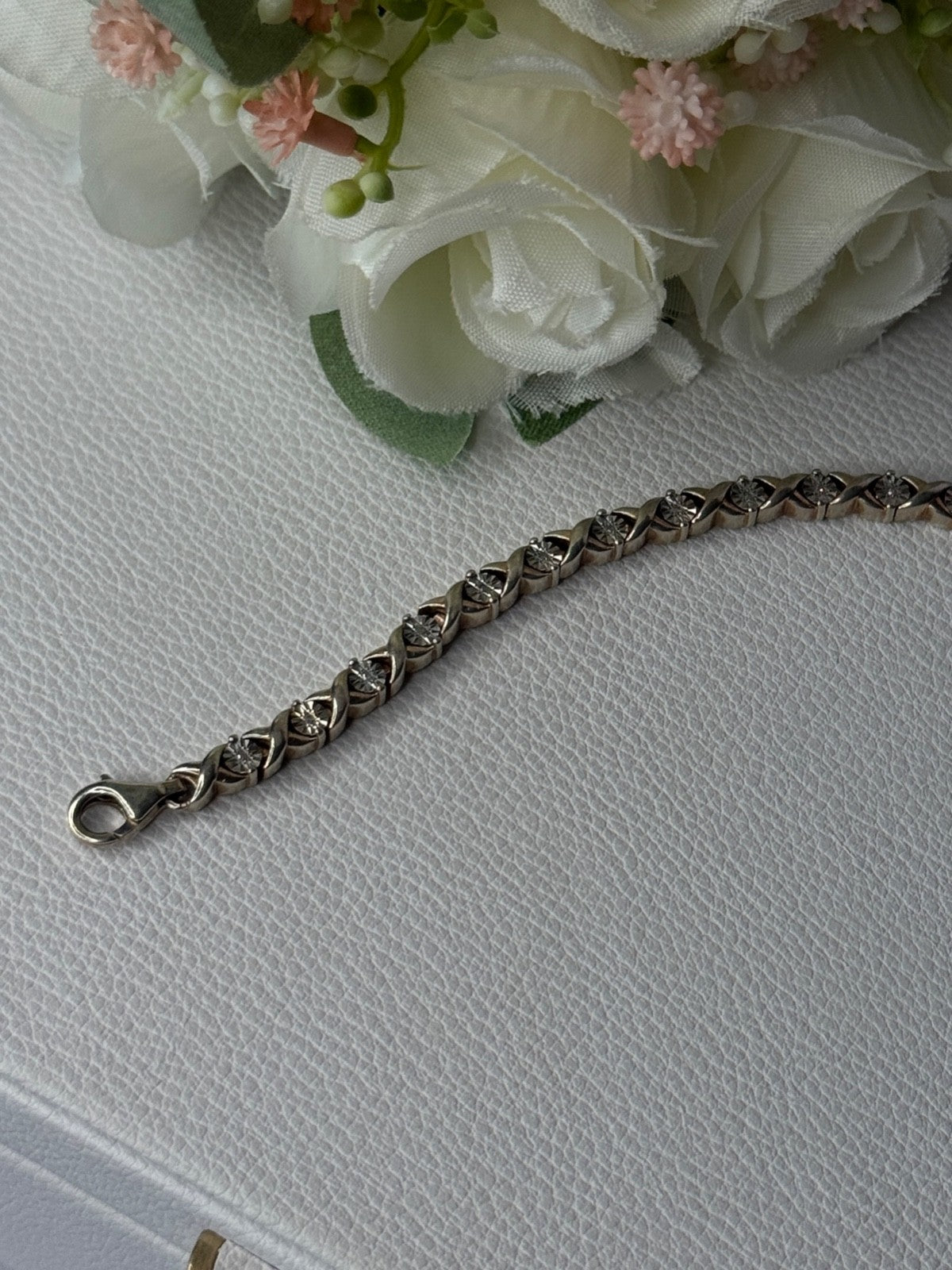 Classy 925 Sterling Silver Diamonds Bracelet Length 6.5 Inch