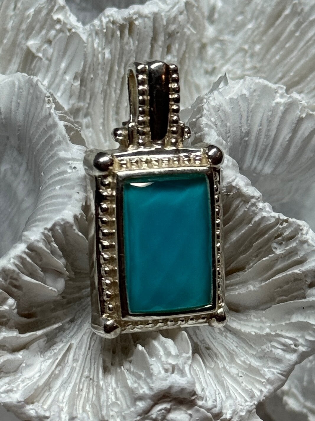 925 Sterling Silver Turquoise Pendant Length 1.3 Inch