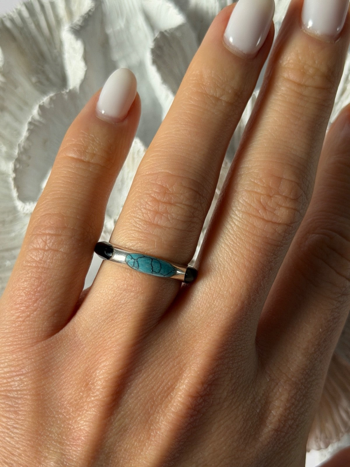 925 Sterling Silver Turquoise & Onyx Ring Size 7