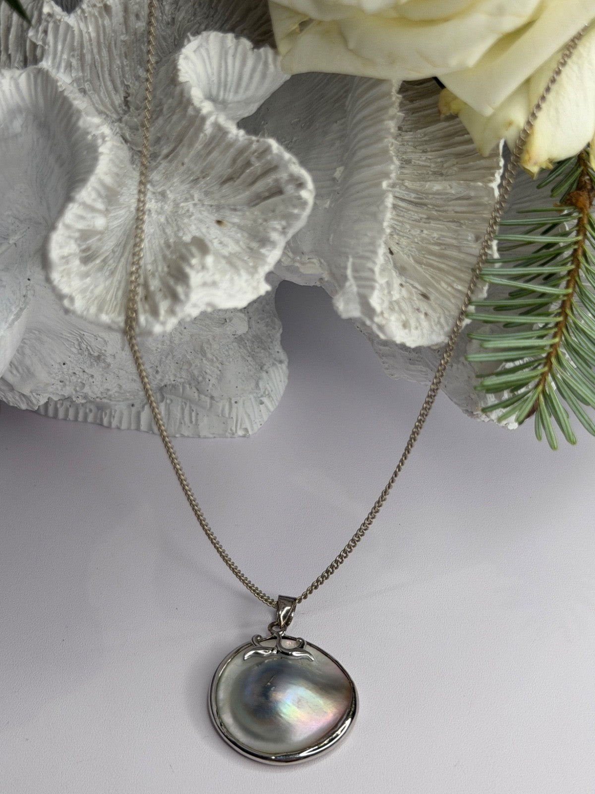 Beautiful Vintage 925 Sterling Silver Abalone Necklace Length 16 in