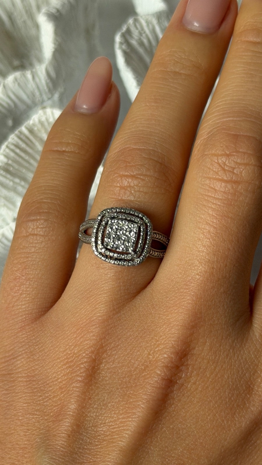 Beautiful 925 Sterling Silver Diamond Ring Size 7