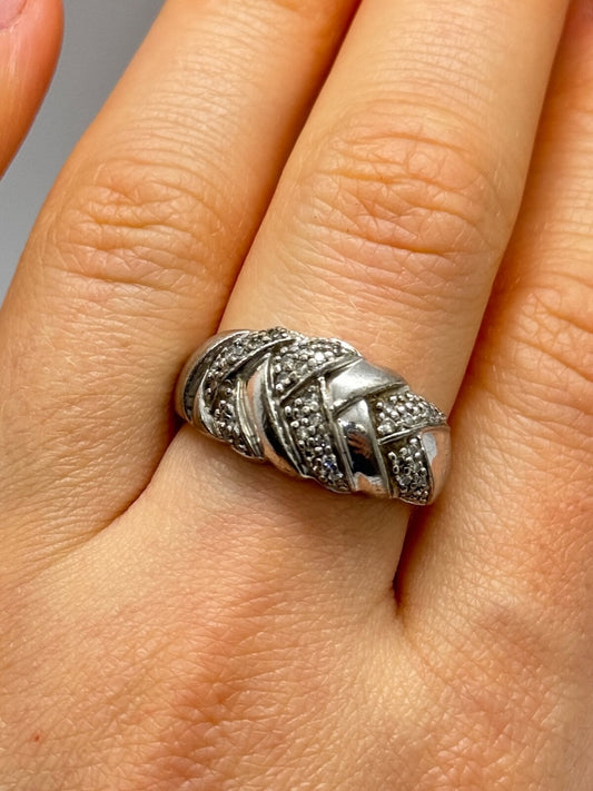 925 Sterling Silver Diamonds Ring Size 8