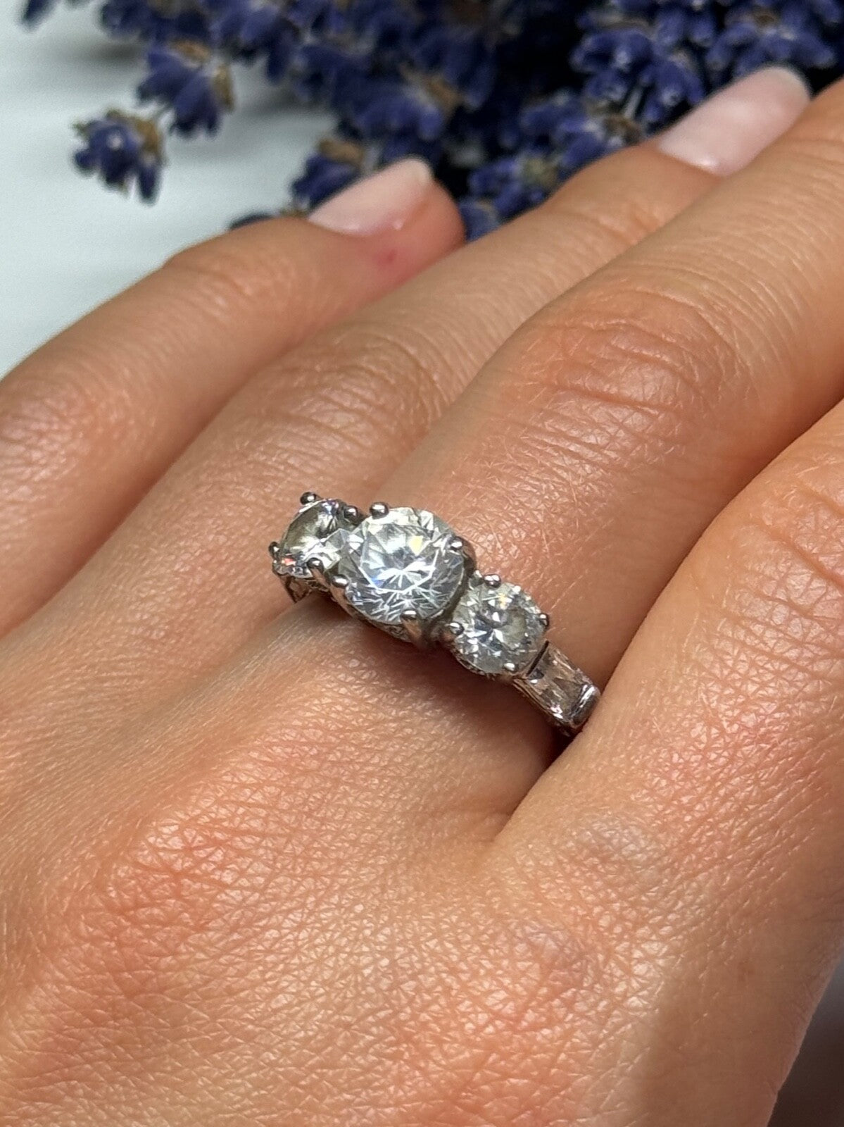 925 Sterling Silver CZ Ring Size 7.5