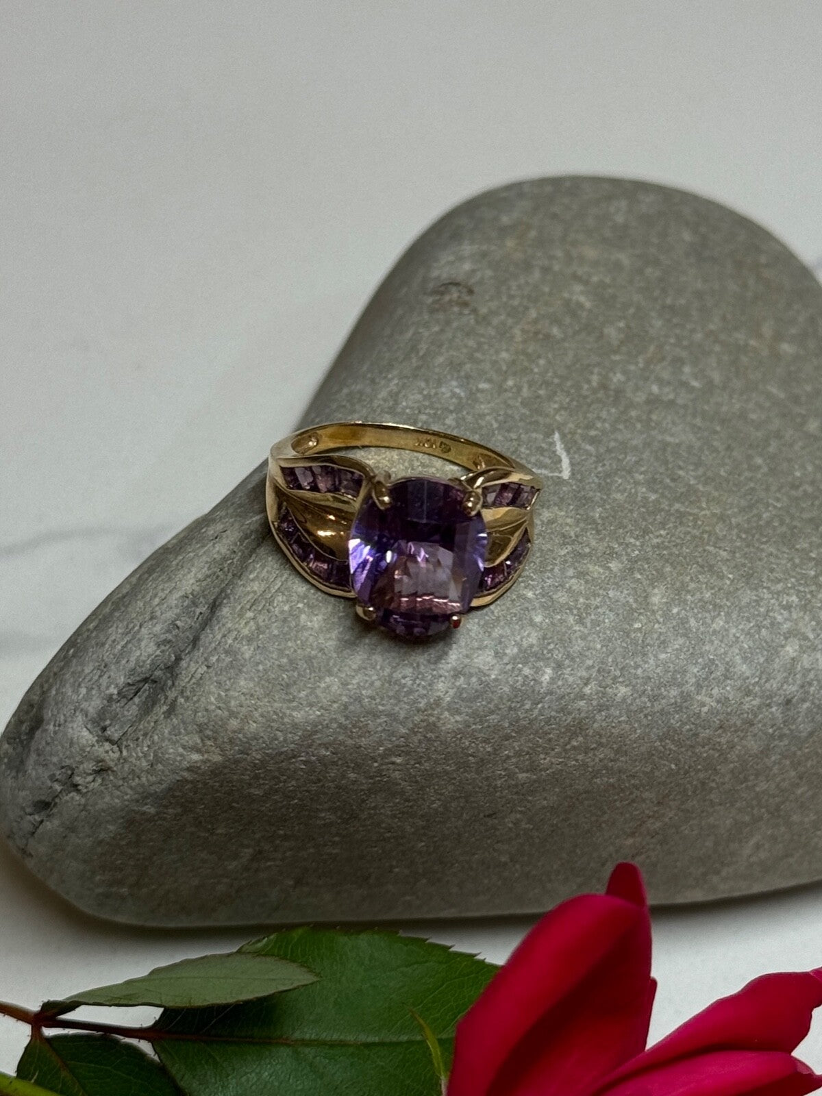 10K Yellow Gold Amethyst Ring Size 7