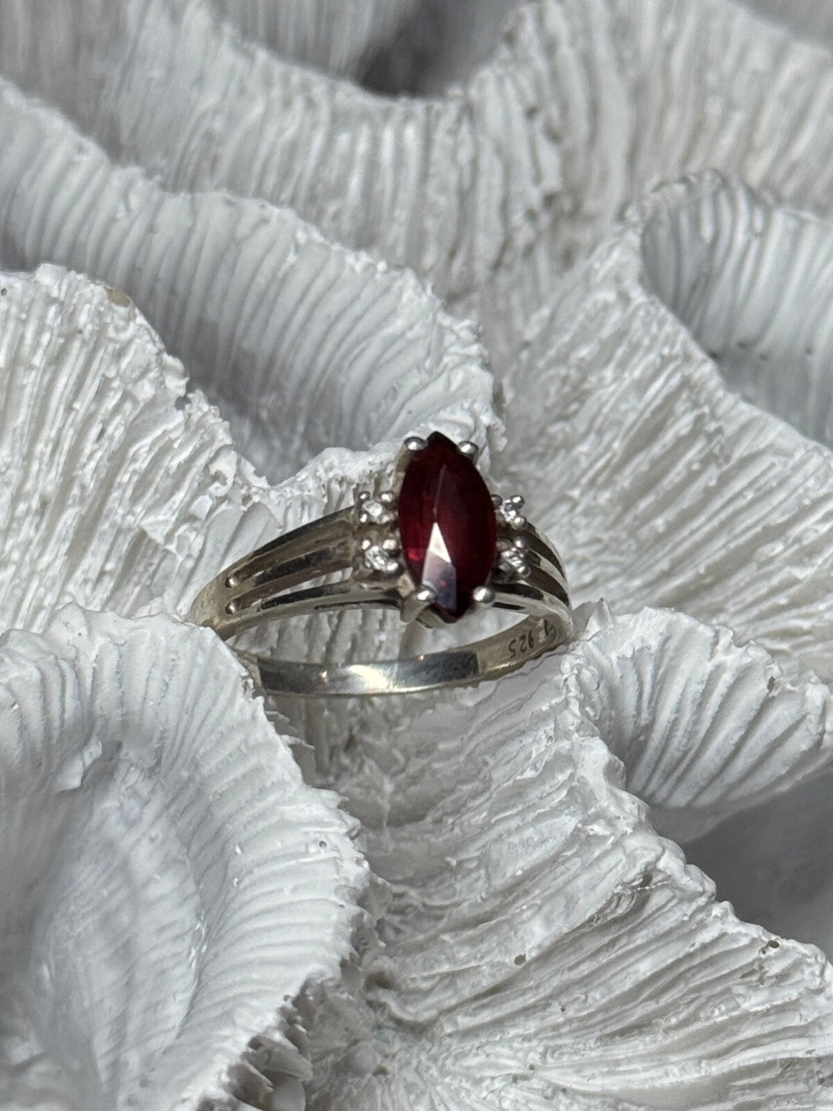 925 Sterling Silver Garnet Ring Size 7