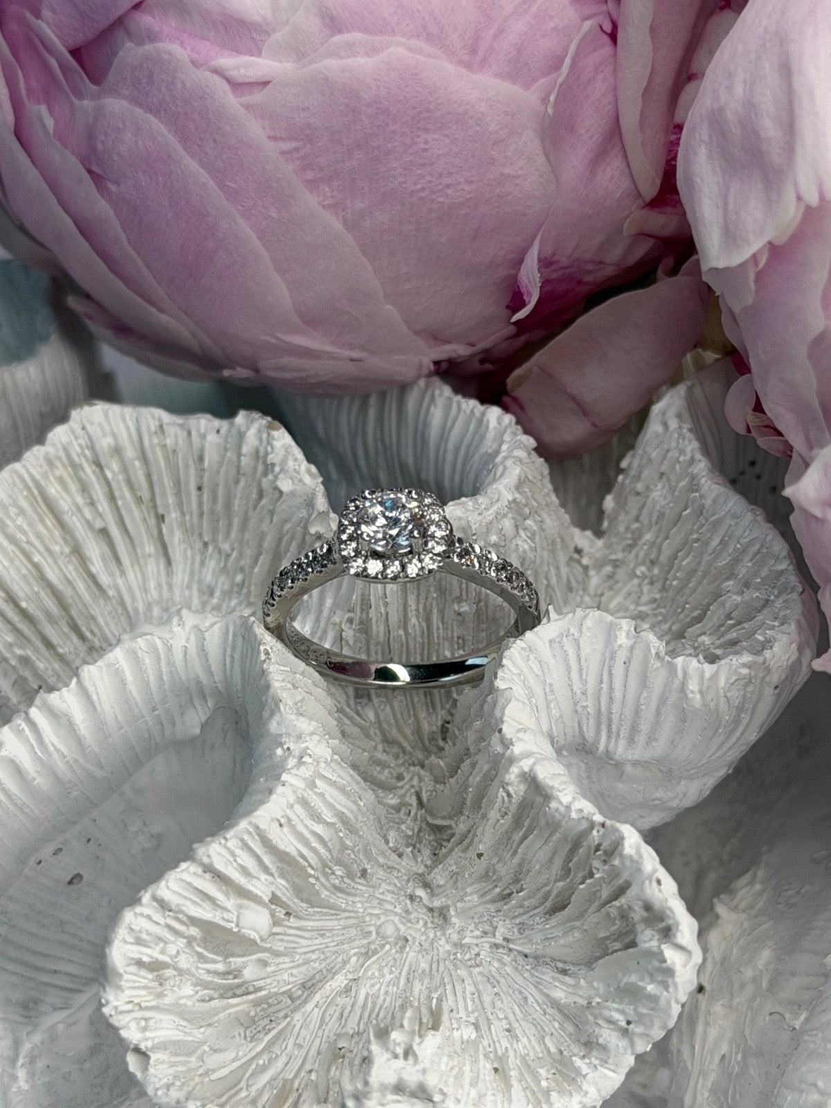 GOC 925 Sterling Silver tcw 0.85 Cz Ring Size 7