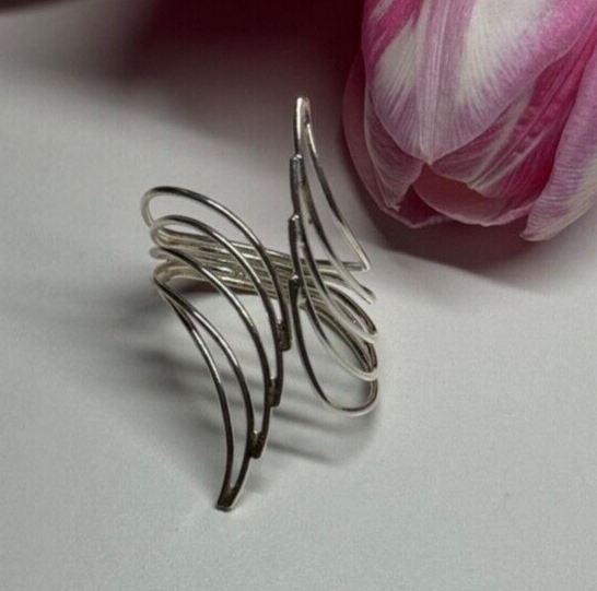 925 Sterling Silver Ring Size 7.5
