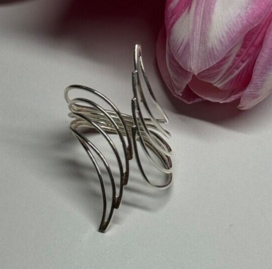 925 Sterling Silver Ring Size 7.5