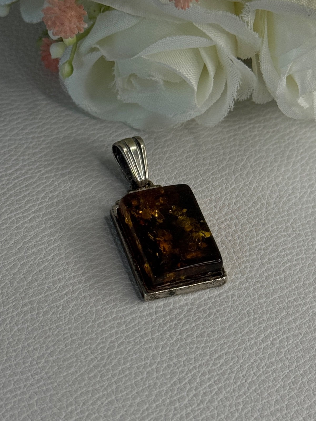 Vintage 925 Sterling Silver Amber Pendant Length 1.50 Inch