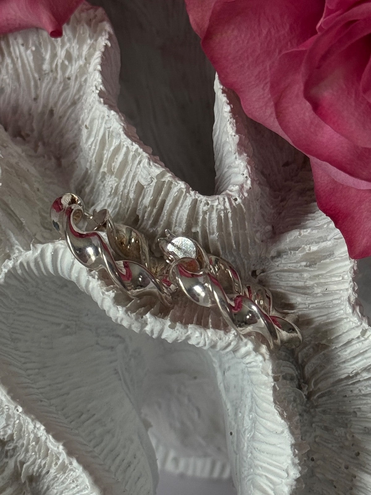 Elegant Design 925 Sterling Silver Hoop Earrings