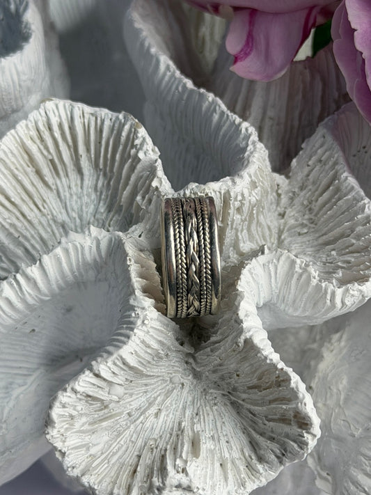 925 Sterling Silver Band Ring Size 6.5