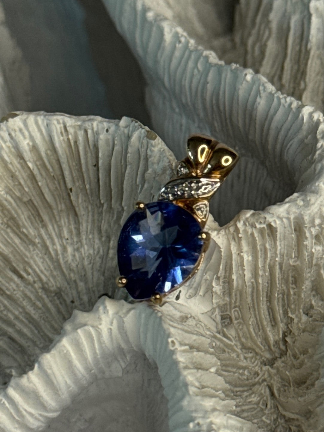 925 Sterling Silver Gold Plated Tanzanite Pendant Length 0.80 Inch
