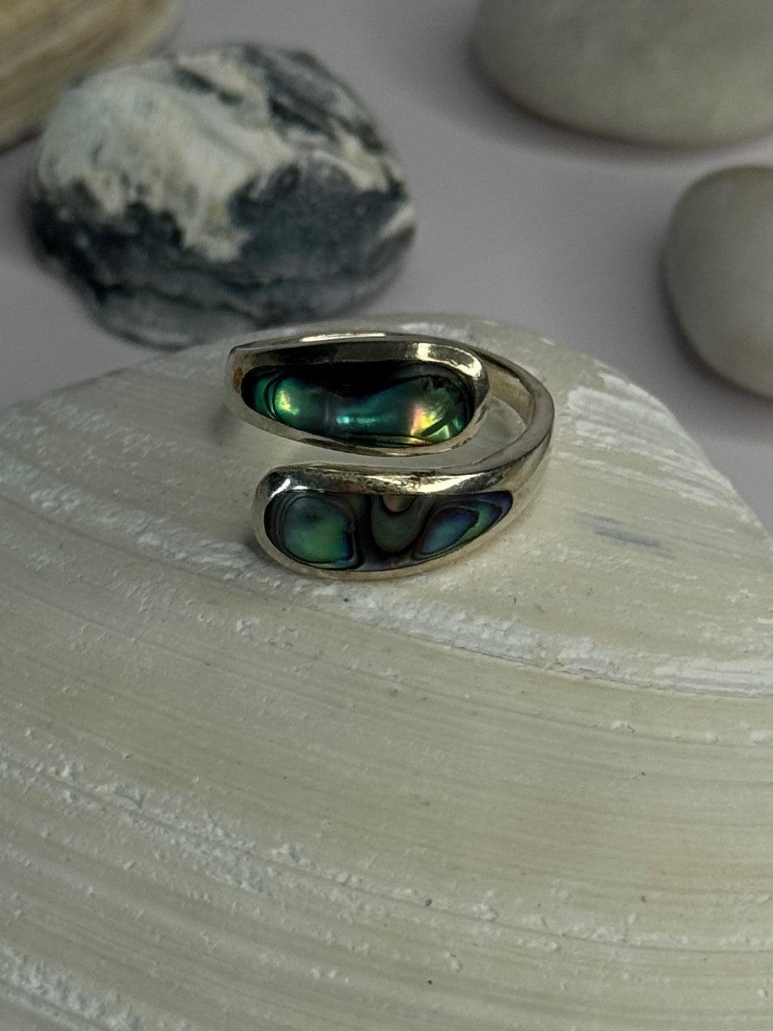 925 Sterling Silver Abalone Ring Size 7.5 Sizable Design