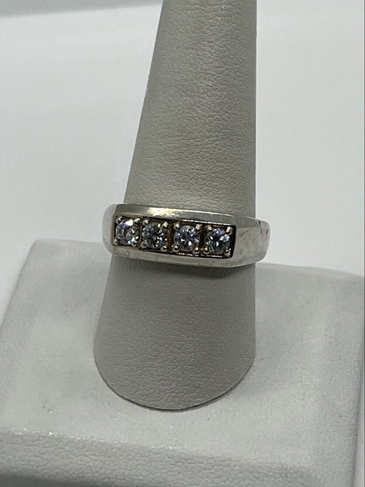 925 Sterling Silver CZ Ring Size 9