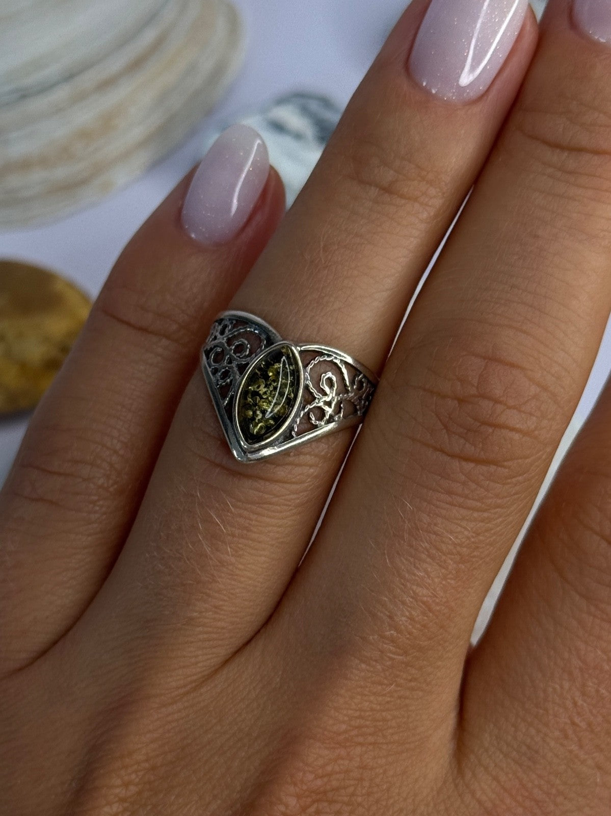 Vintage Classy Design 925 Sterling Silver Amber Ring Size 6