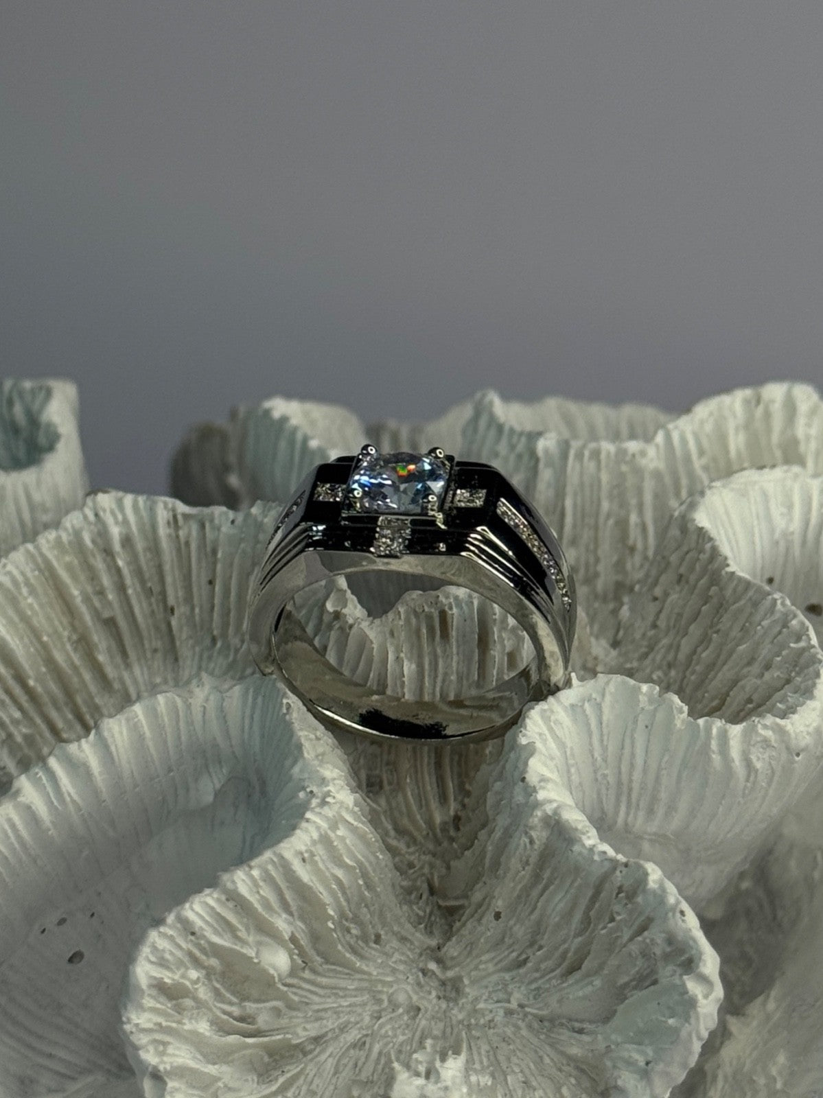 Mens 925 Sterling Silver CZ Ring Size 9.5