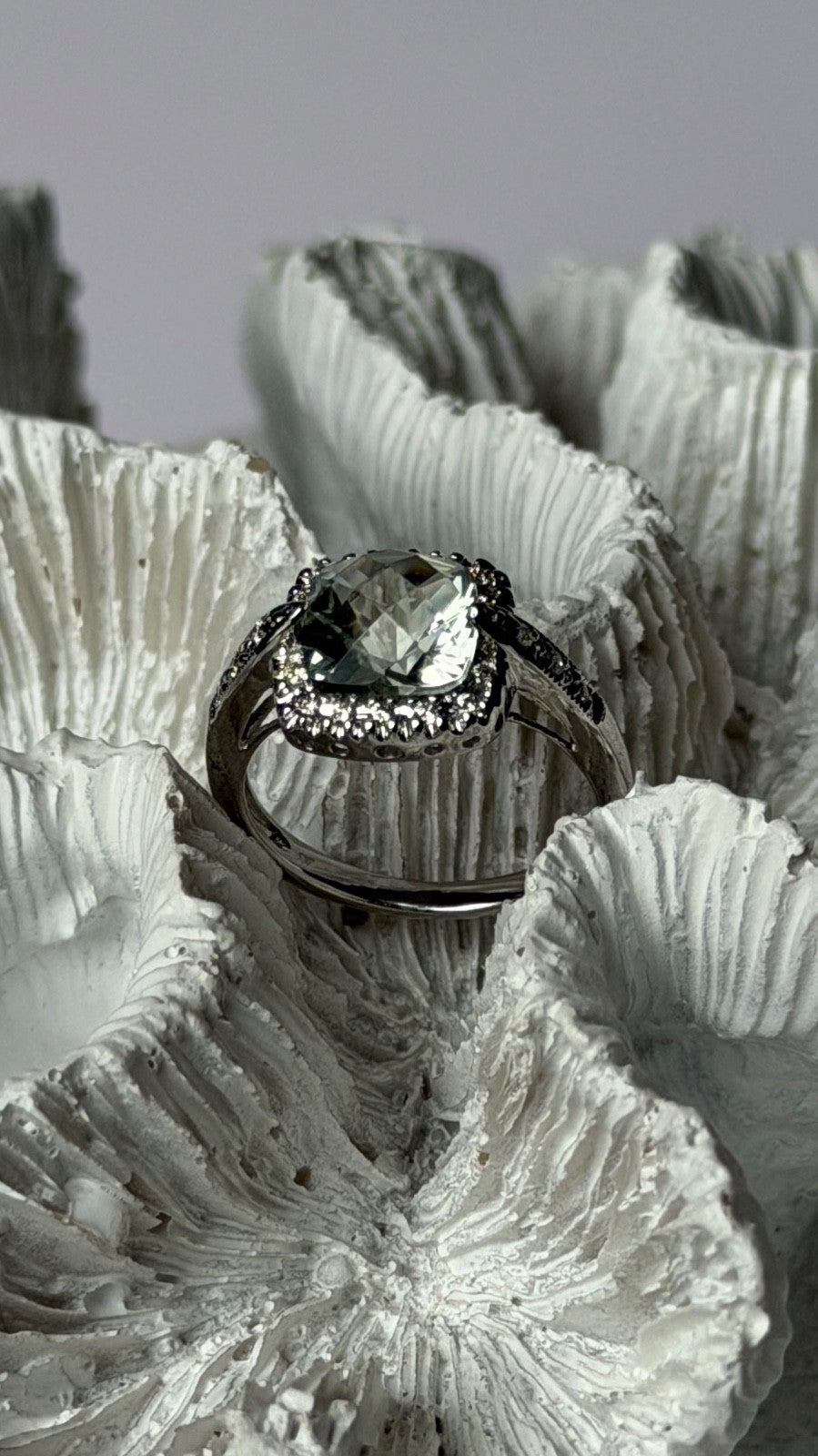 14K 585 White Gold Prasiolite Green Amethyst & Diamond Ring Size 6