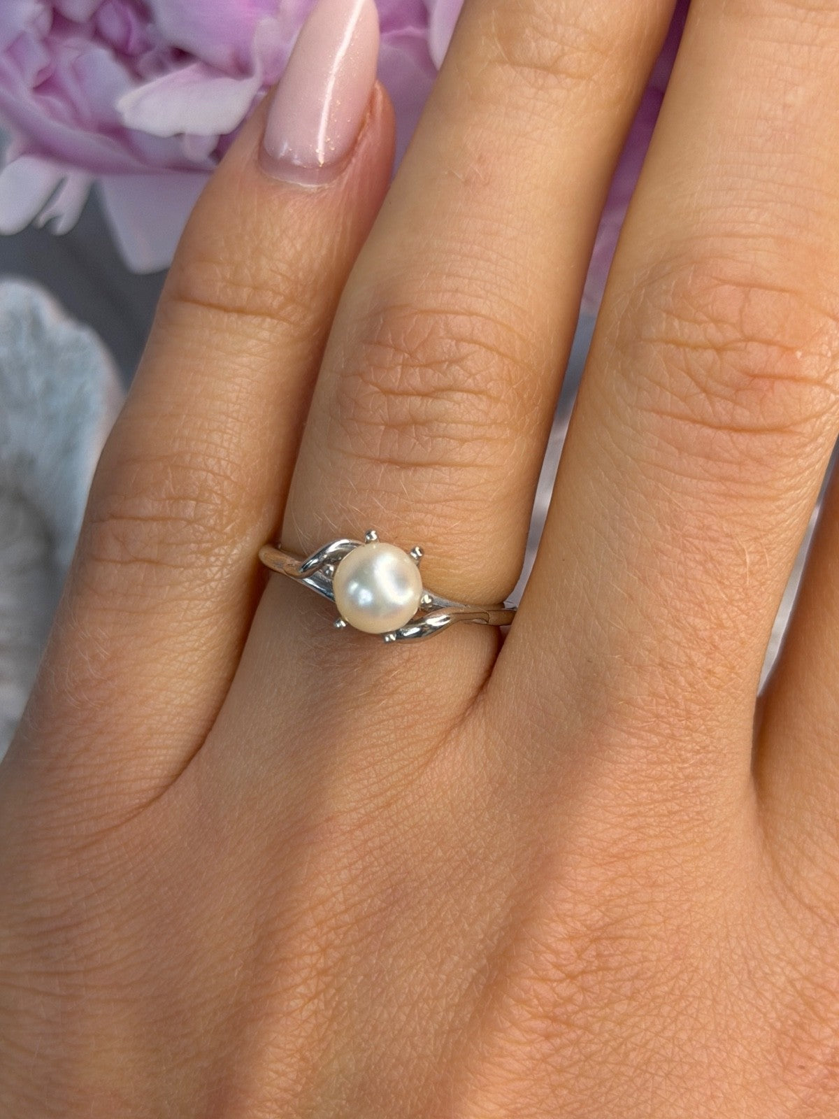 La Pais 14K White Gold Pearl Ring Size 6.5