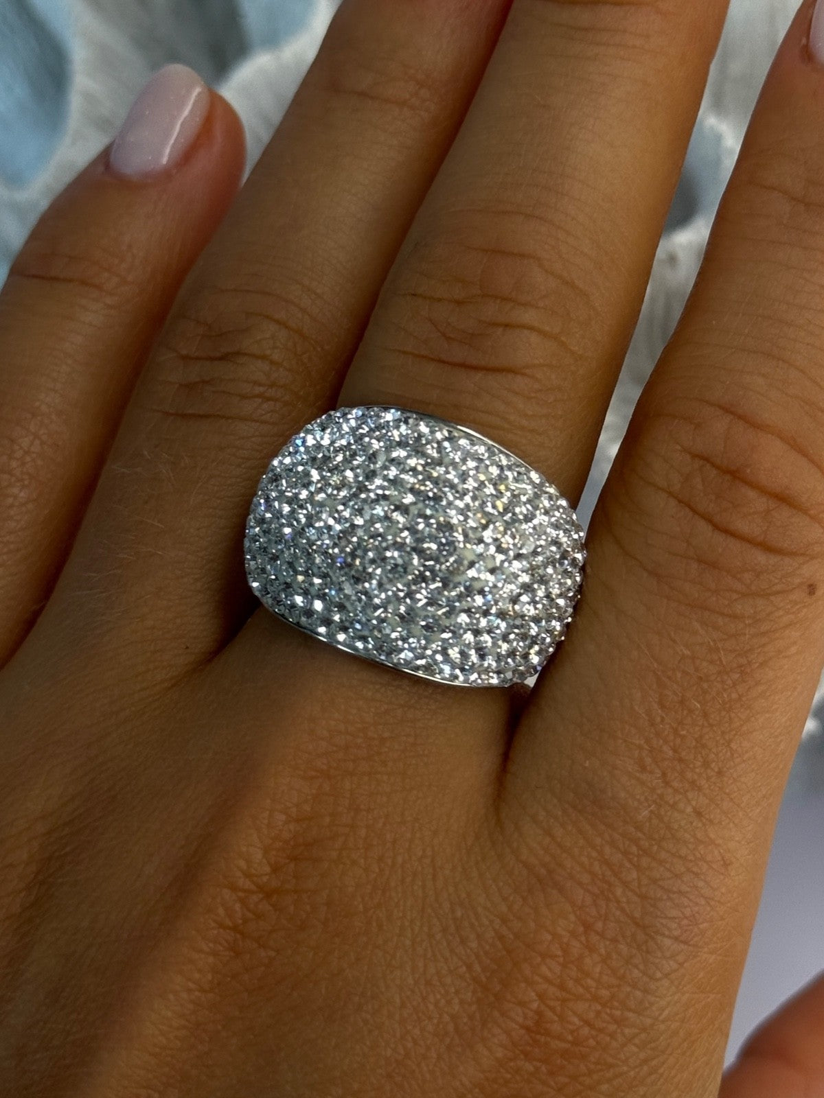 Beautiful 925 Sterling Silver CZ Ring Size 8