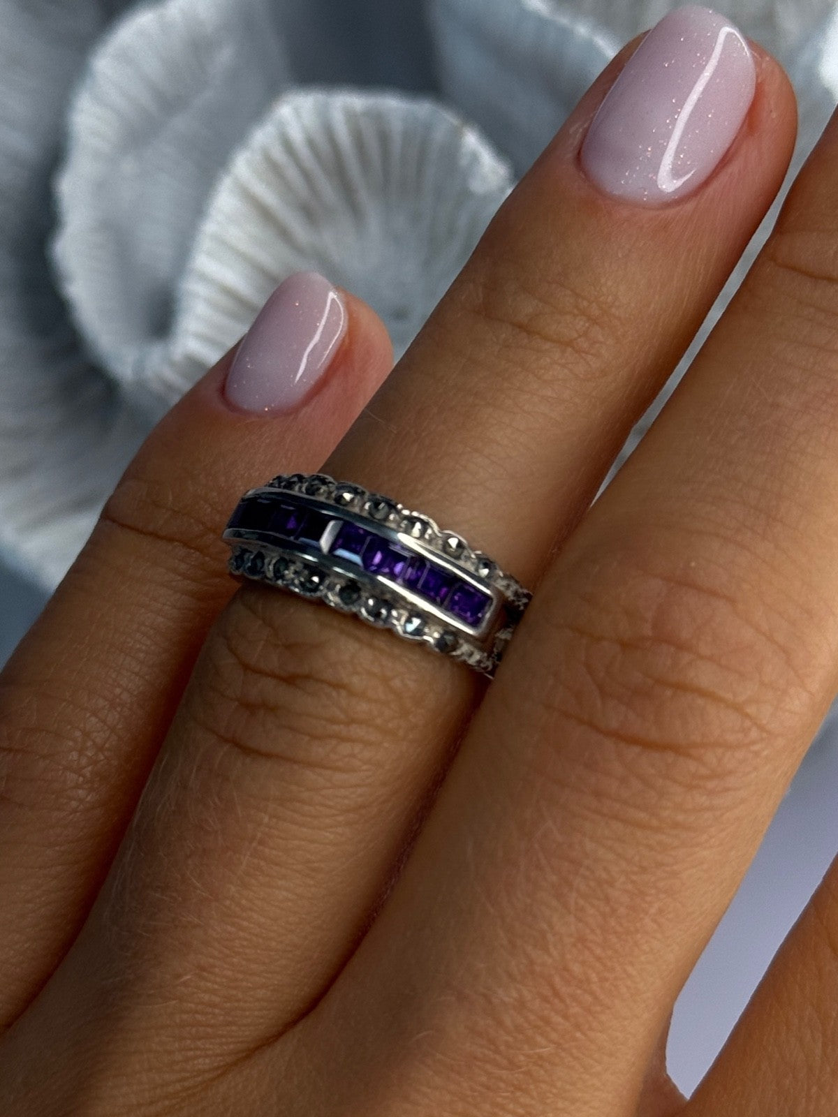 925 Sterling Silver Amethyst & Marcasite Ring Size 6