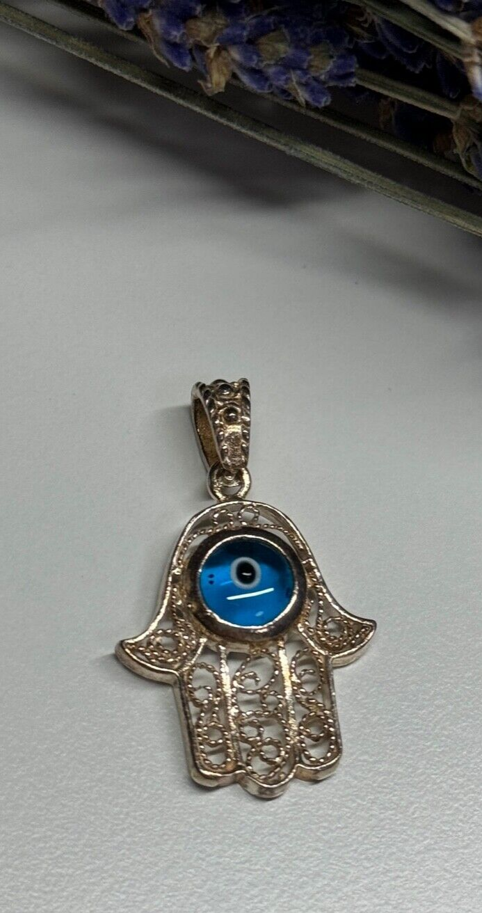 925 Sterling Silver Hamsa Hand Amulet Pendant