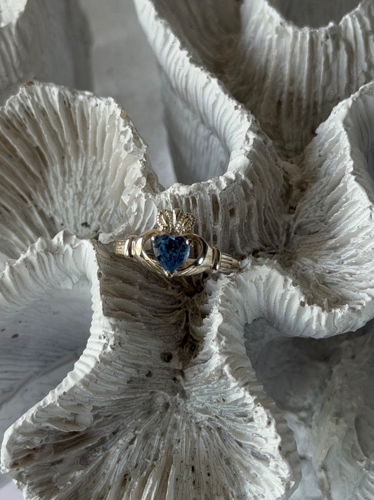 925 Sterling Silver Heart Blue Topaz Ring Size 5.5
