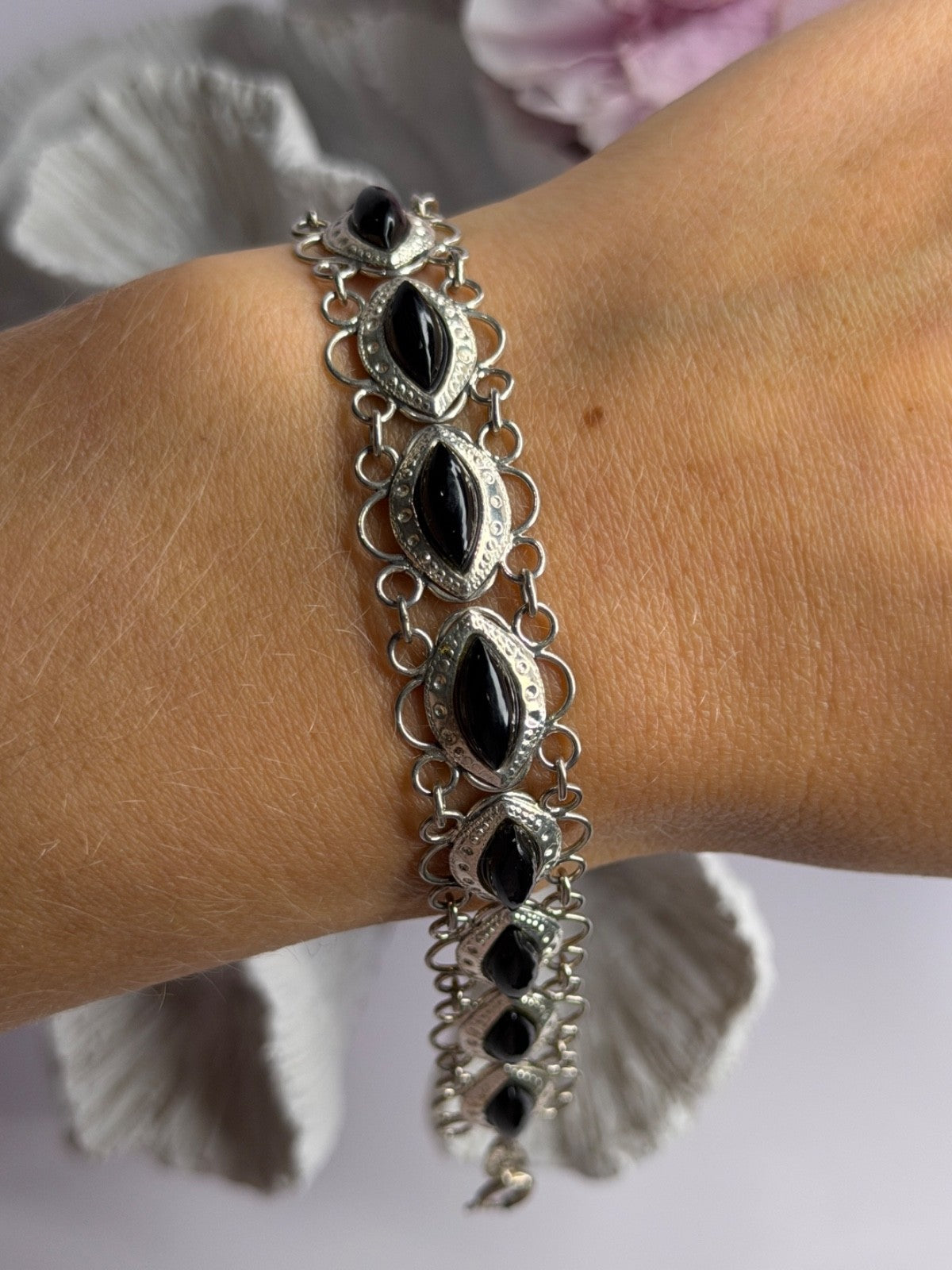 925 Sterling Silver Onyx Bracelet Length 7