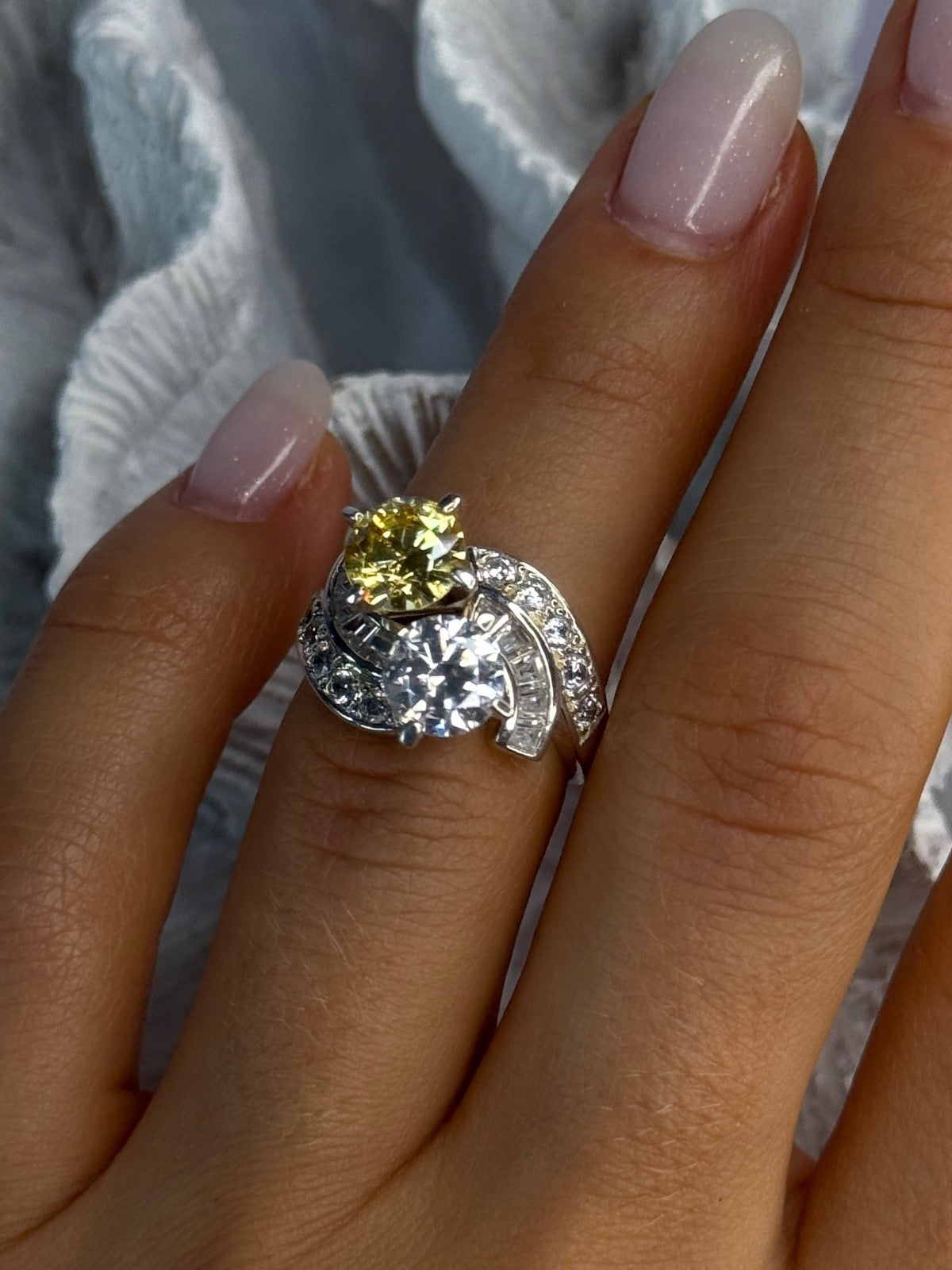 925 Sterling Silver Yellow & White Cz Ring Size 6