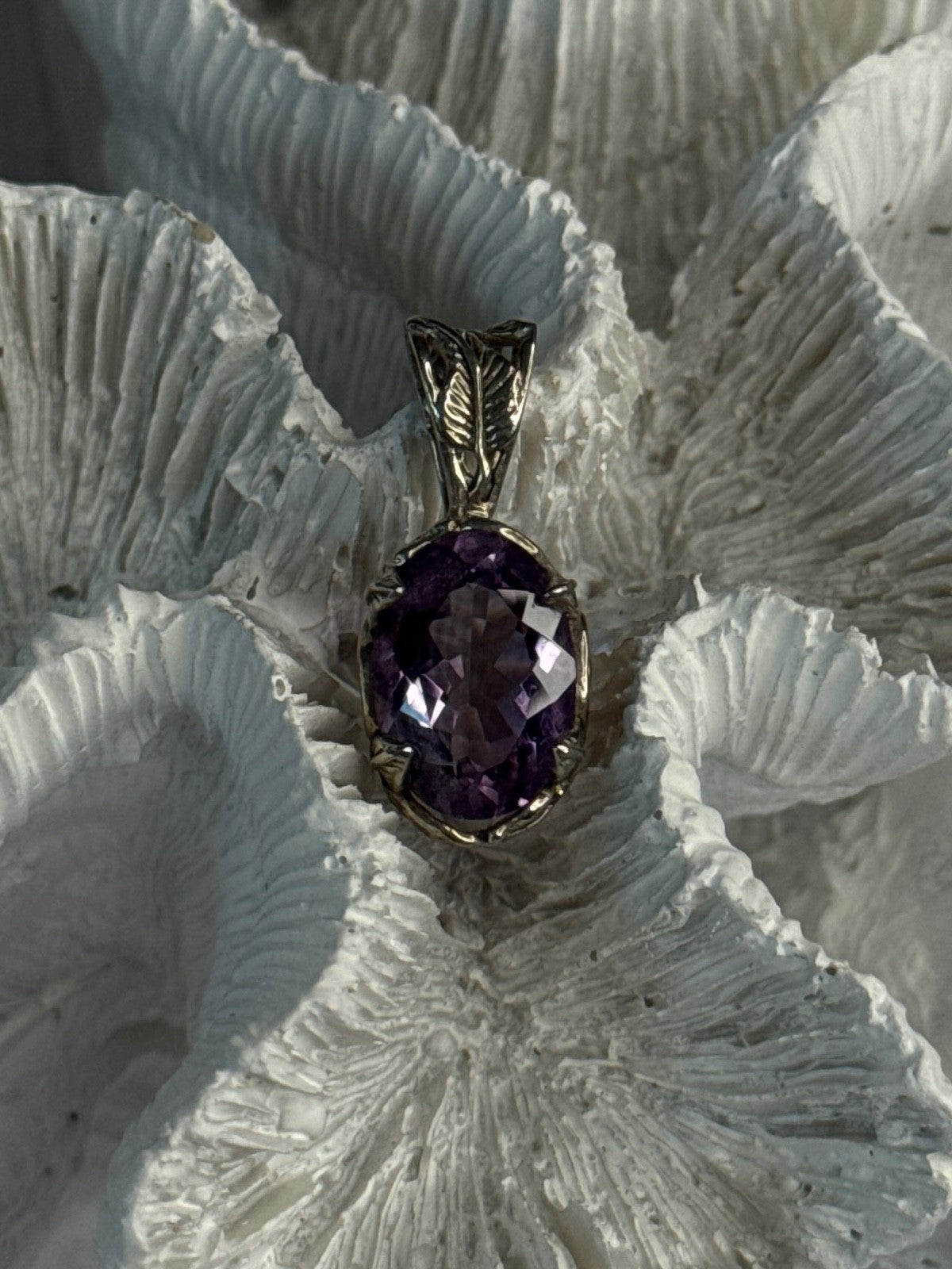 Elegant 925 Sterling Silver Amethyst Pendant Length 1 Inch