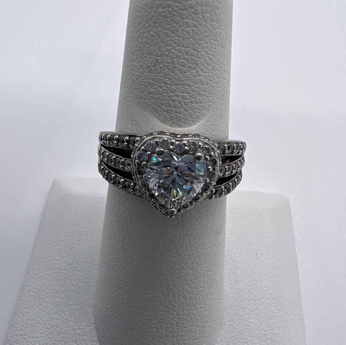 925 Sterling Silver CZ "Heart" Ring Size 6