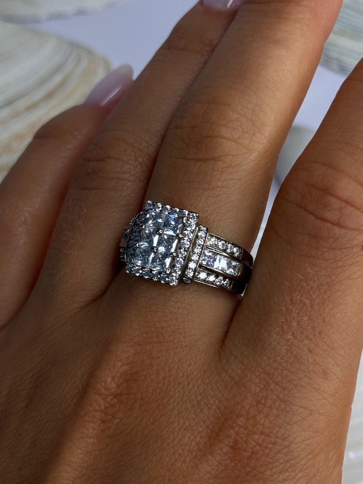 925 Sterling Silver Cz Ring Size 9