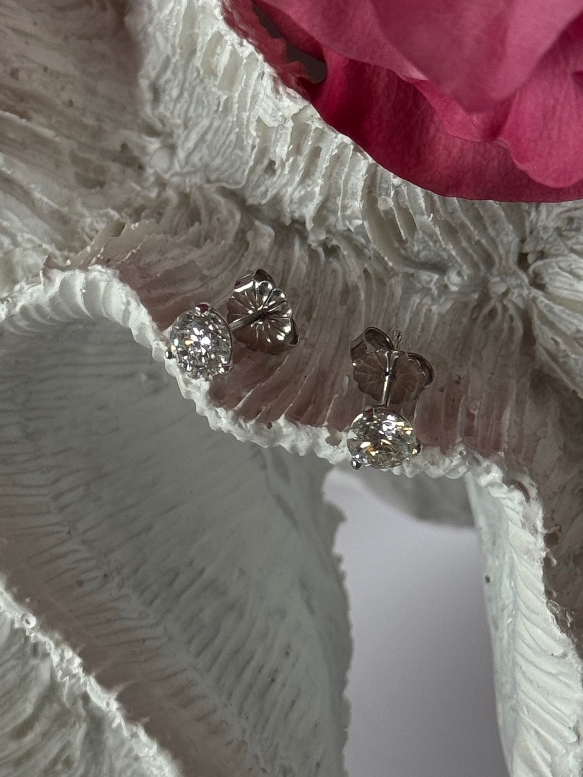Elegant 14K White Gold 1 carat Diamond Earrings