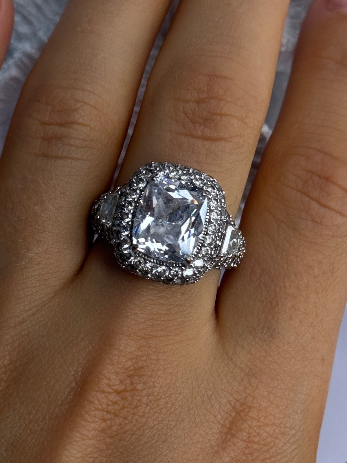 Beautiful Design 925 Sterling Silver Cz Ring Size 9
