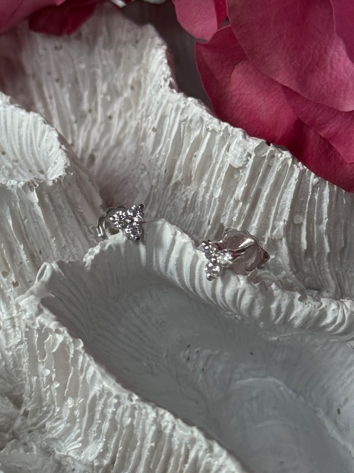 14K White Gold Diamond 0.18 carat Stud Earrings