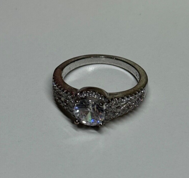 925 Sterling Silver CZ Ring Size 5