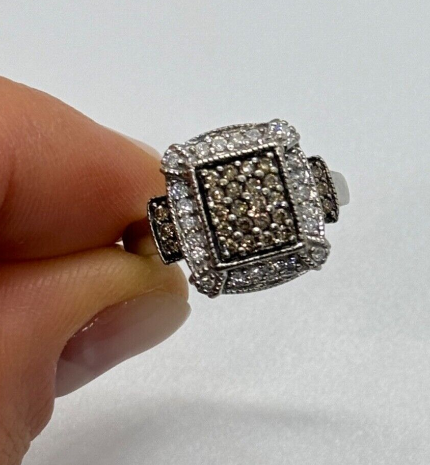 10K WHITE GOLD  DIAMOND & TOURMALINE RING SIZE 4.5