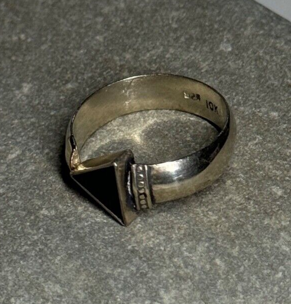 925 Sterling Silver & 10k Yellow Gold Onyx Ring Size 6